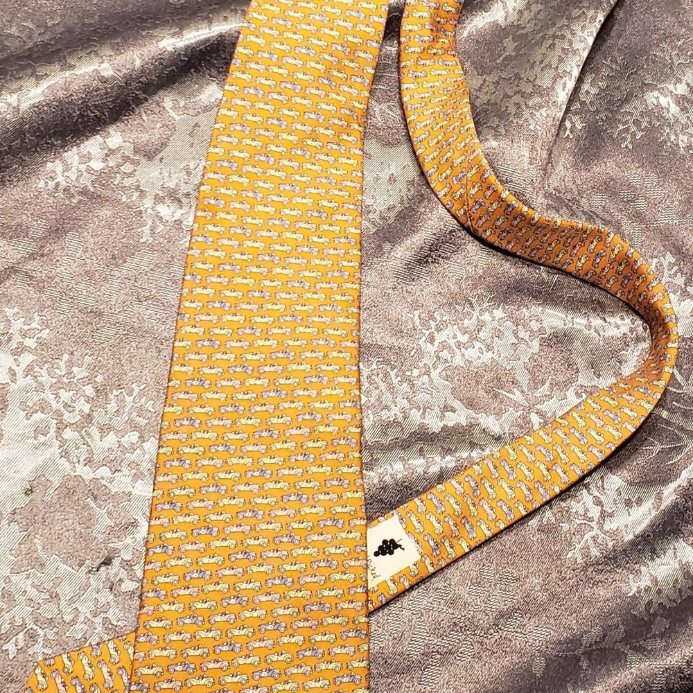Vineyard Vines men's tie